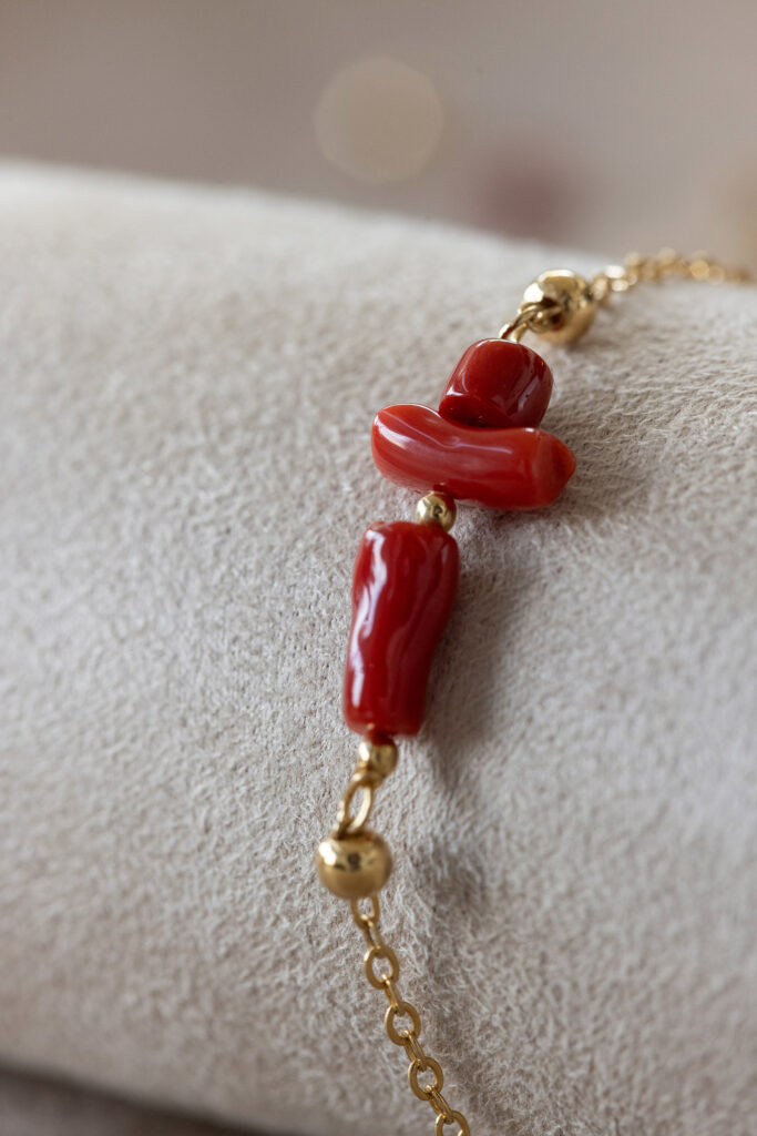 Photographie de bijoux en Corse avec Human Coco